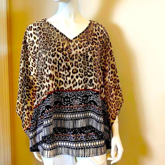C Est 1946 Chiffon Flutter top animal print light and airy Size L - Picture 1 of 9